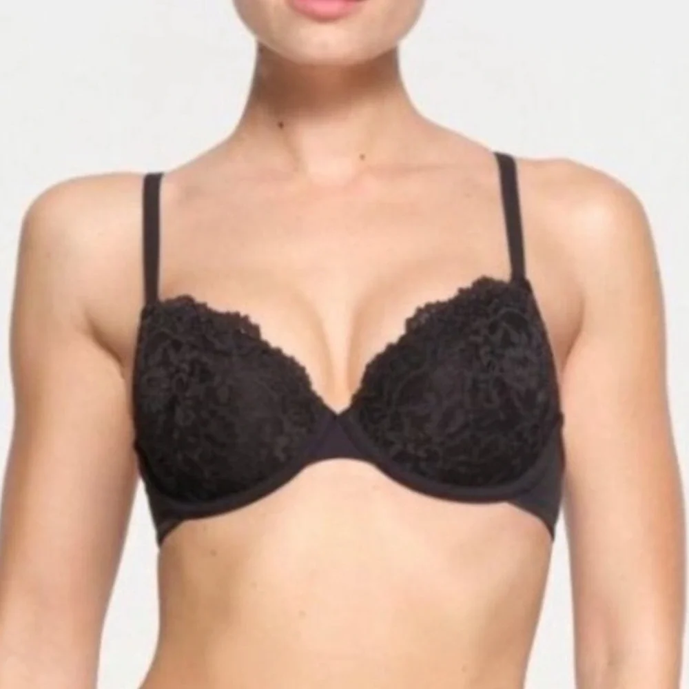 SKIMS Fits Everybody Lace T-shirt Bra Onyx Black 42B BA-TSH-4668 Lingerie NEW
